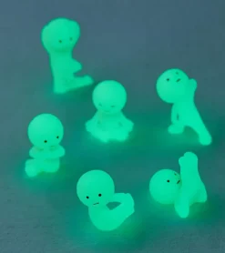 Baby watch Figurine fluorescente Smiski - série Yoga