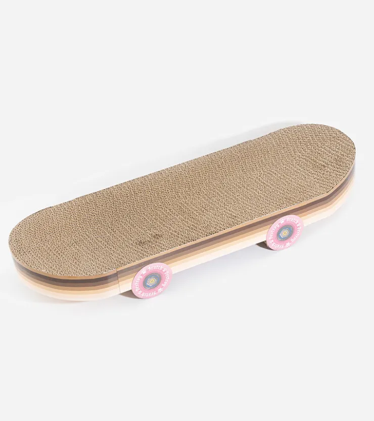 suck uk Griffoir skateboard pour chats