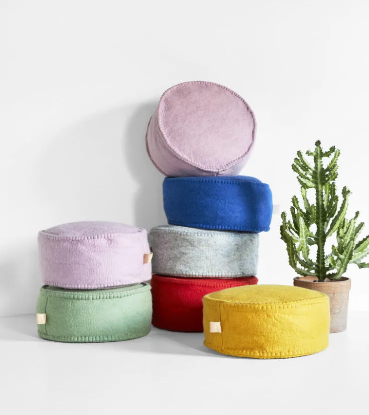 Aveva Pouf coloré en laine