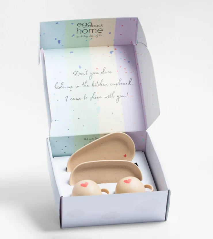 Egg Back Home Set de 2 tasses et leurs petits plateaux - Coeur