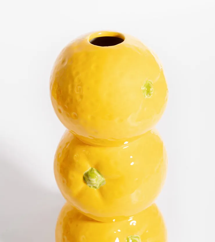 Kersten Vase fruits empilés